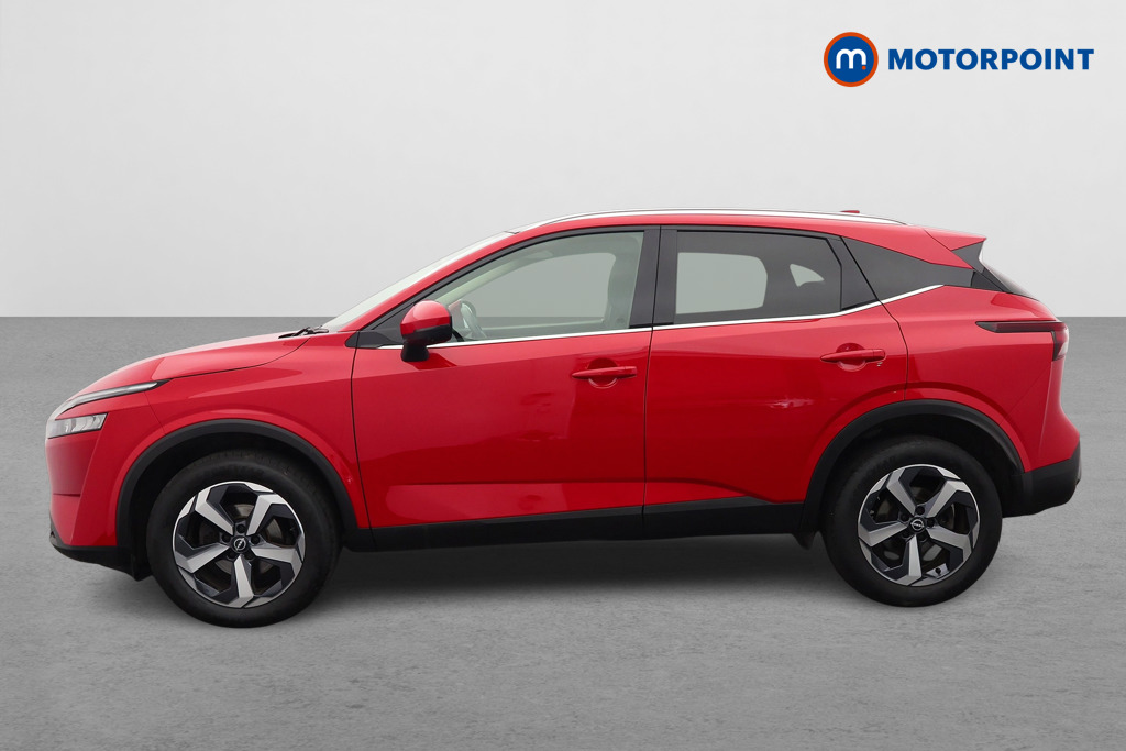 Nissan Qashqai N-Connecta Manual Petrol SUV - Stock Number (1644596) - Passenger side