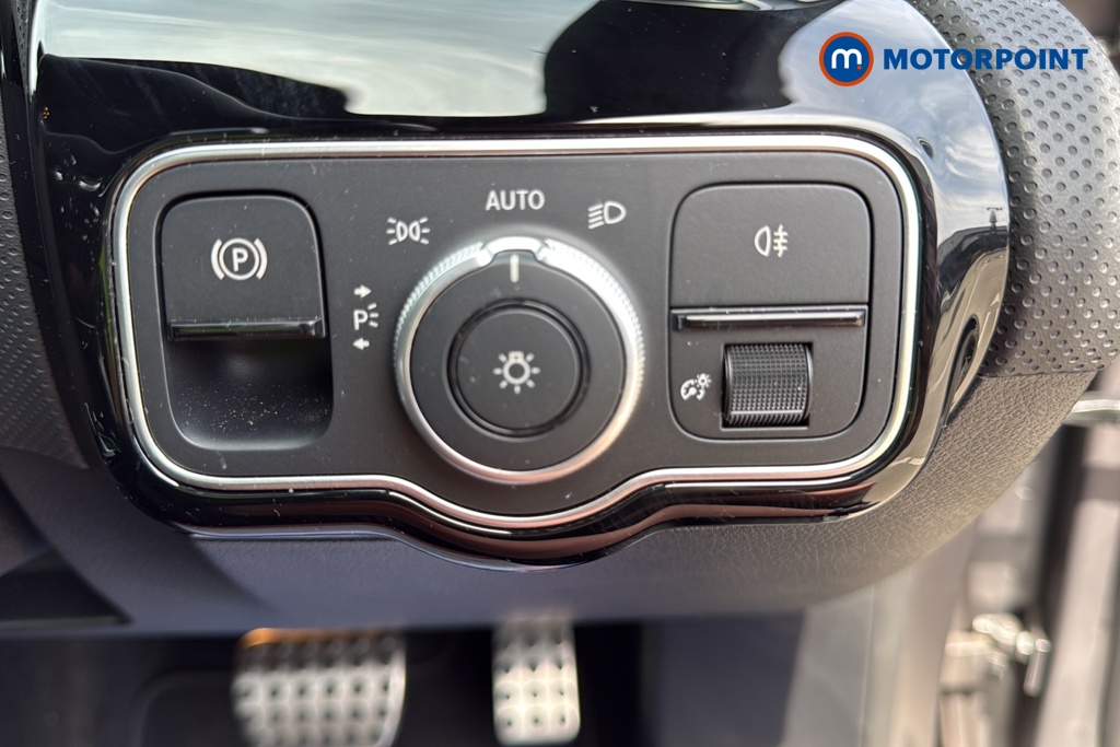 Mercedes-Benz A Class Amg Line Automatic Petrol Hatchback - Stock Number (1644662) - 11th supplementary image