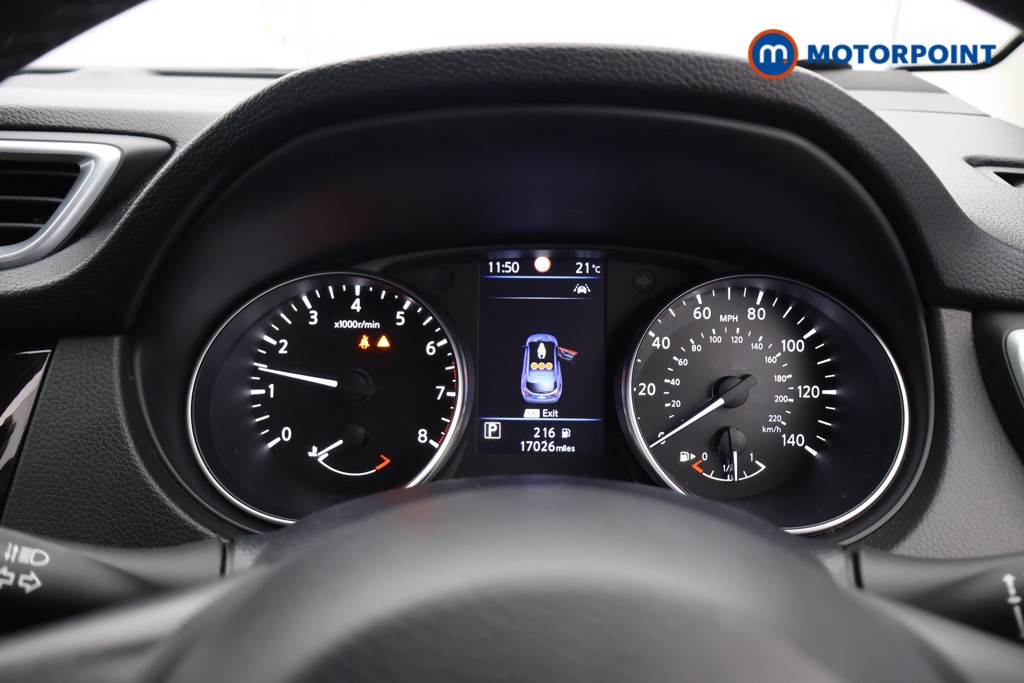 Nissan Qashqai Acenta Premium Automatic Petrol SUV - Stock Number (1644710) - 4th supplementary image