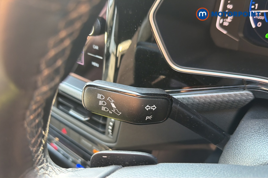 Volkswagen T-Cross R-Line Automatic Petrol SUV - Stock Number (1645133) - 5th supplementary image
