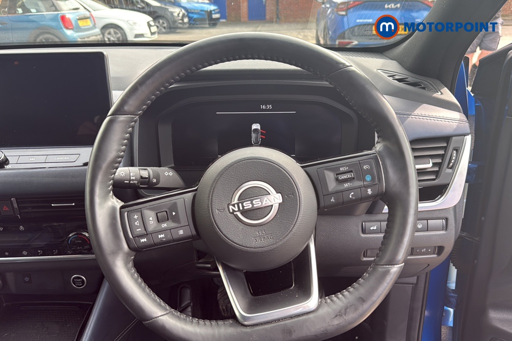 Nissan Qashqai Tekna Manual Petrol SUV - Stock Number (1645135) - 2nd supplementary image