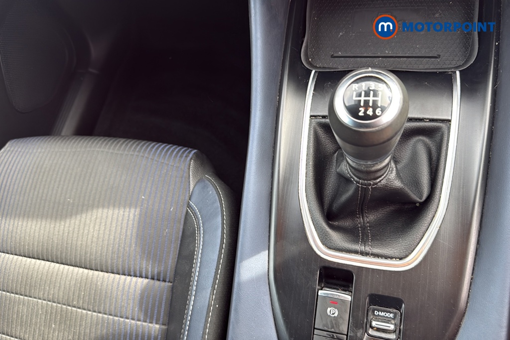 Nissan Qashqai Tekna Manual Petrol SUV - Stock Number (1645135) - 15th supplementary image