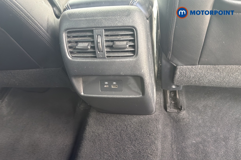 Nissan Qashqai Tekna Manual Petrol SUV - Stock Number (1645135) - 28th supplementary image
