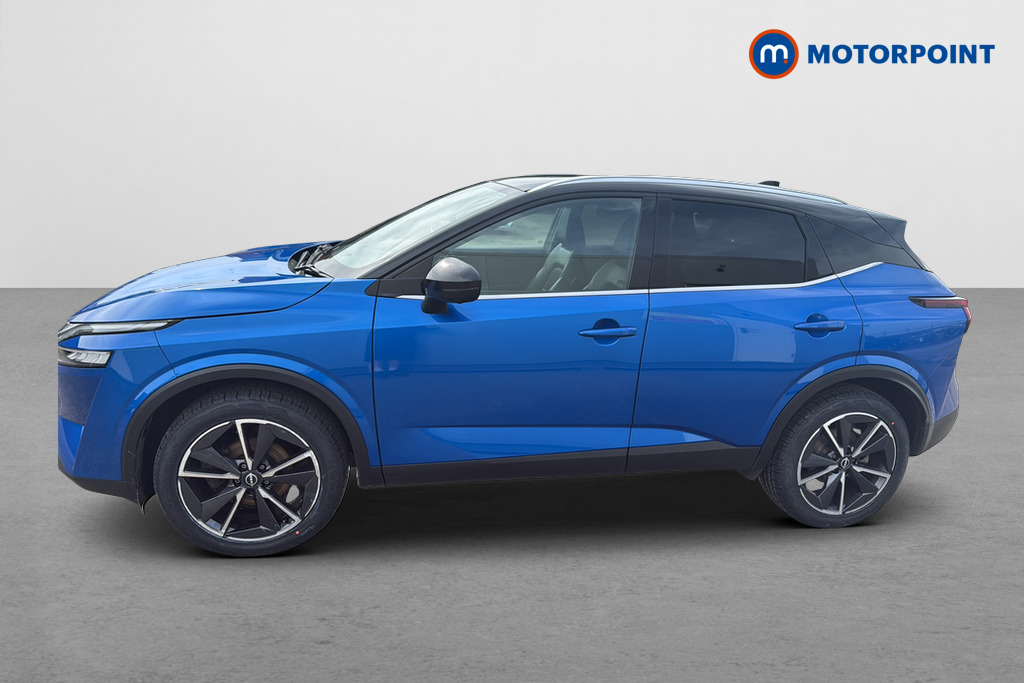 Nissan Qashqai Tekna Manual Petrol SUV - Stock Number (1645135) - Drivers side