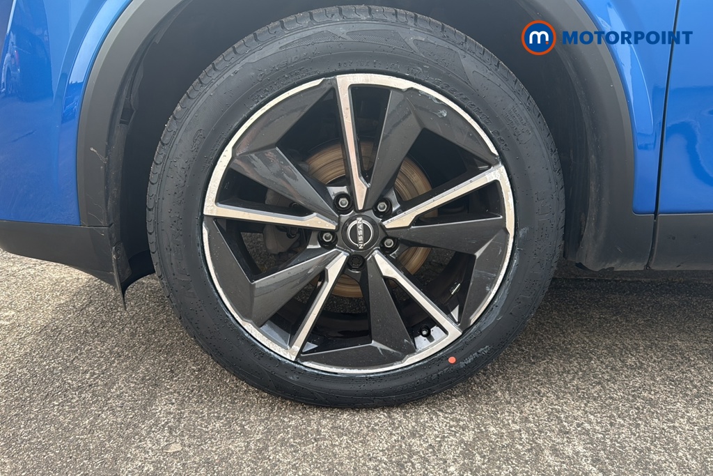 Nissan Qashqai Tekna Manual Petrol SUV - Stock Number (1645135) - 44th supplementary image
