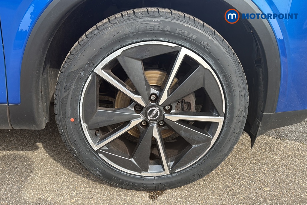 Nissan Qashqai Tekna Manual Petrol SUV - Stock Number (1645135) - 47th supplementary image