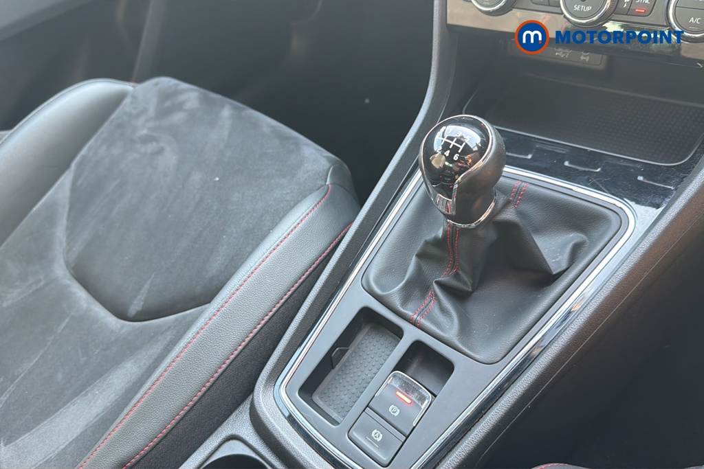 Seat Leon Fr Black Edition Manual Petrol Hatchback - Stock Number (1645258) - 15th supplementary image