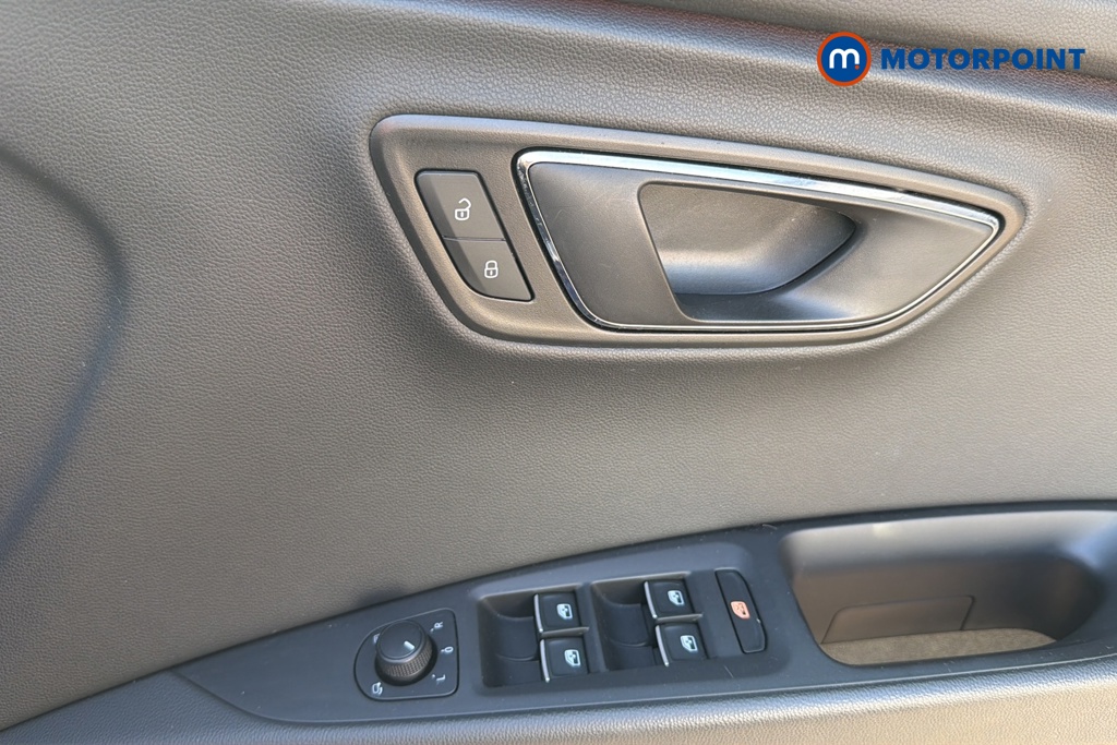 Seat Leon Fr Black Edition Manual Petrol Hatchback - Stock Number (1645258) - 19th supplementary image