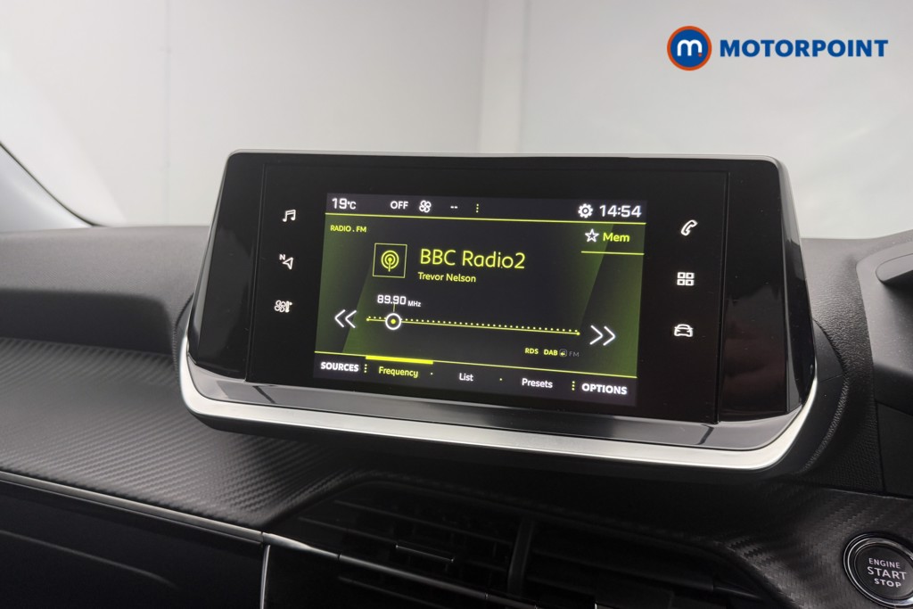 Peugeot 2008 Allure Premium Manual Petrol SUV - Stock Number (1645537) - 10th supplementary image