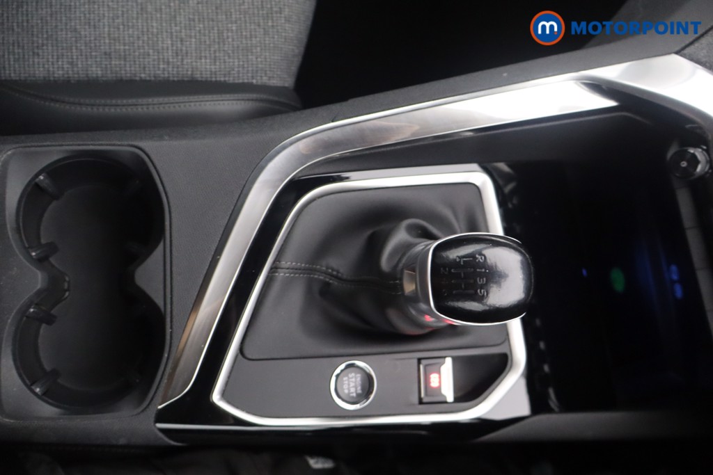 Peugeot 3008 Allure Manual Petrol SUV - Stock Number (1646024) - 8th supplementary image