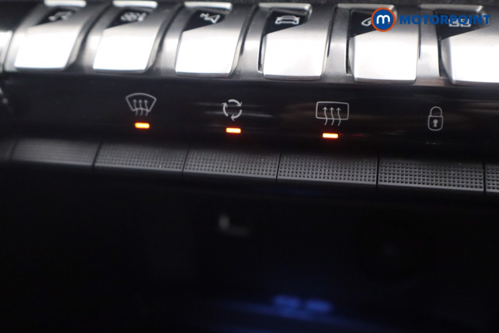 Peugeot 3008 Allure Manual Petrol SUV - Stock Number (1646024) - 15th supplementary image