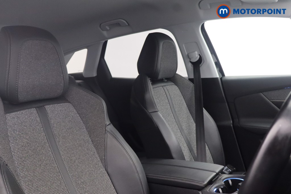 Peugeot 3008 Allure Manual Petrol SUV - Stock Number (1646024) - 19th supplementary image