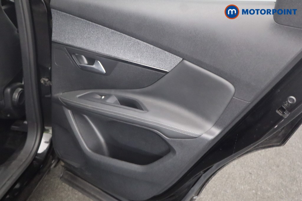 Peugeot 3008 Allure Manual Petrol SUV - Stock Number (1646024) - 24th supplementary image