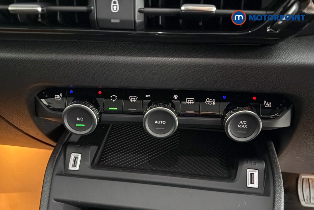 Citroen C4 Shine Plus Automatic Electric Hatchback - Stock Number (1646155) - 14th supplementary image