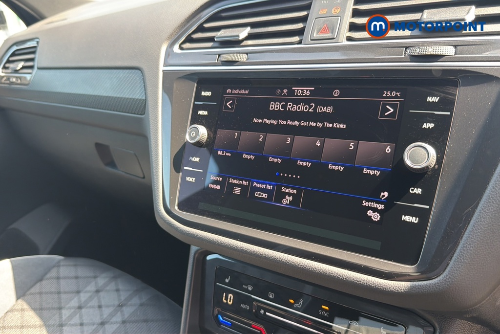Volkswagen Tiguan Black Edition Automatic Petrol SUV - Stock Number (1646287) - 8th supplementary image
