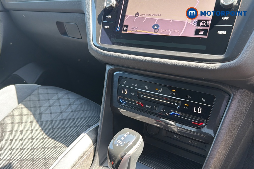 Volkswagen Tiguan Black Edition Automatic Petrol SUV - Stock Number (1646287) - 12th supplementary image