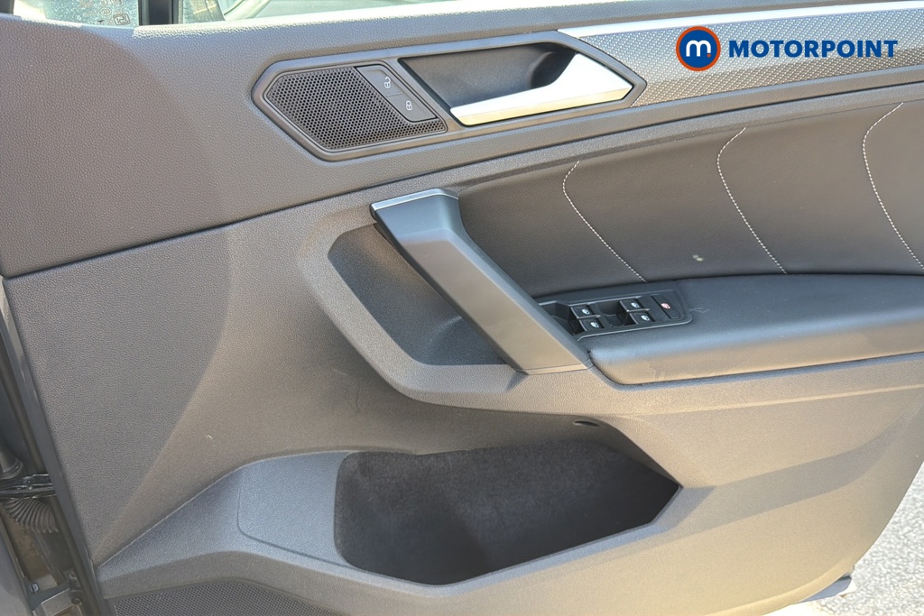 Volkswagen Tiguan Black Edition Automatic Petrol SUV - Stock Number (1646287) - 18th supplementary image
