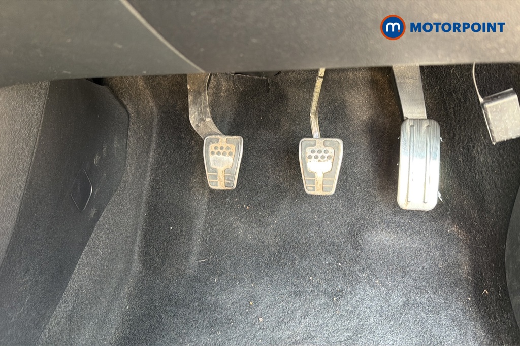 Ford Puma Vivid Ruby Edition Manual Petrol SUV - Stock Number (1646294) - 24th supplementary image