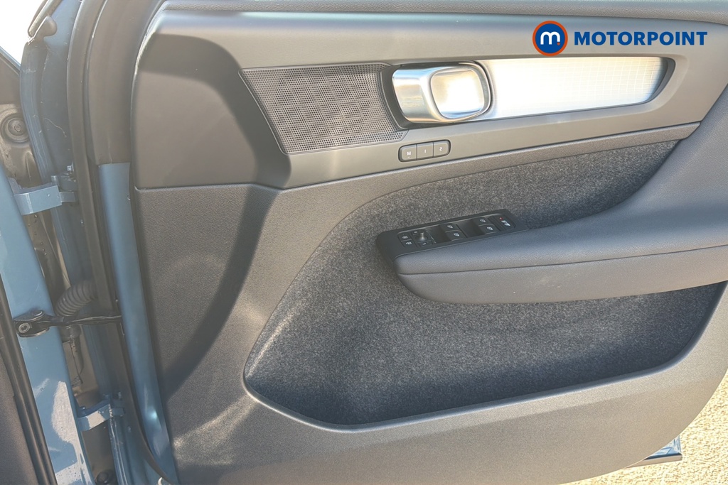 Volvo Xc40 Plus Automatic Petrol SUV - Stock Number (1646514) - 18th supplementary image