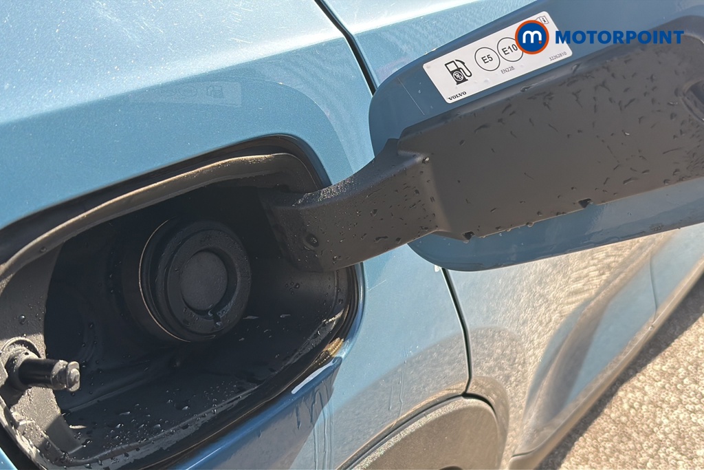 Volvo Xc40 Plus Automatic Petrol SUV - Stock Number (1646514) - 41st supplementary image