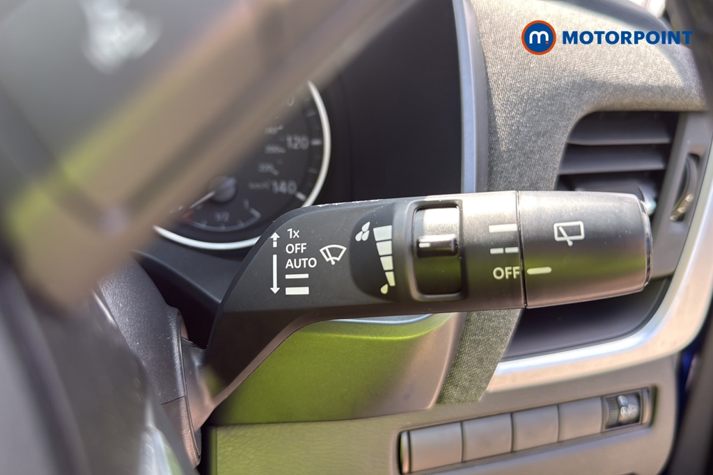 Nissan Qashqai Acenta Premium Automatic Petrol-Electric Hybrid SUV - Stock Number (1646845) - 6th supplementary image