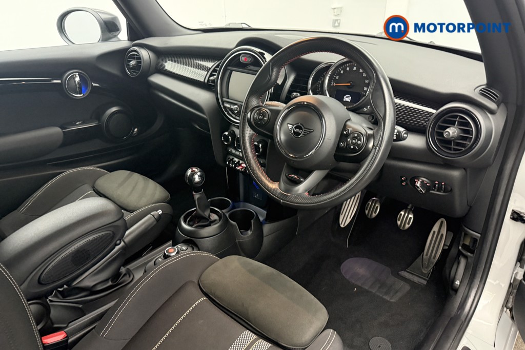 Mini Hatchback Cooper S Sport Manual Petrol Hatchback - Stock Number (1646962) - 4th supplementary image
