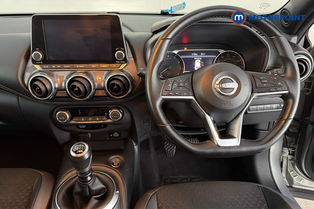 Nissan Juke N-Connecta Manual Petrol SUV - Stock Number (1647690) - 2nd supplementary image