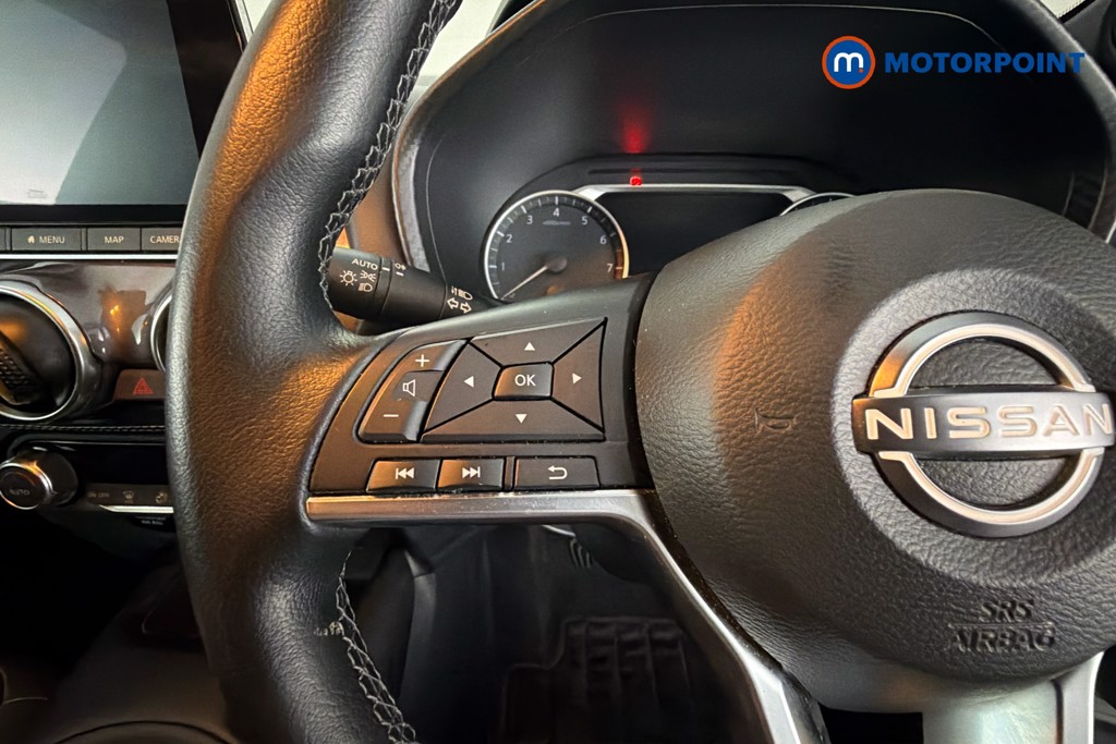 Nissan Juke N-Connecta Manual Petrol SUV - Stock Number (1647690) - 3rd supplementary image