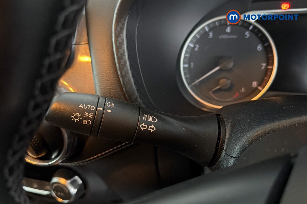 Nissan Juke N-Connecta Manual Petrol SUV - Stock Number (1647690) - 6th supplementary image