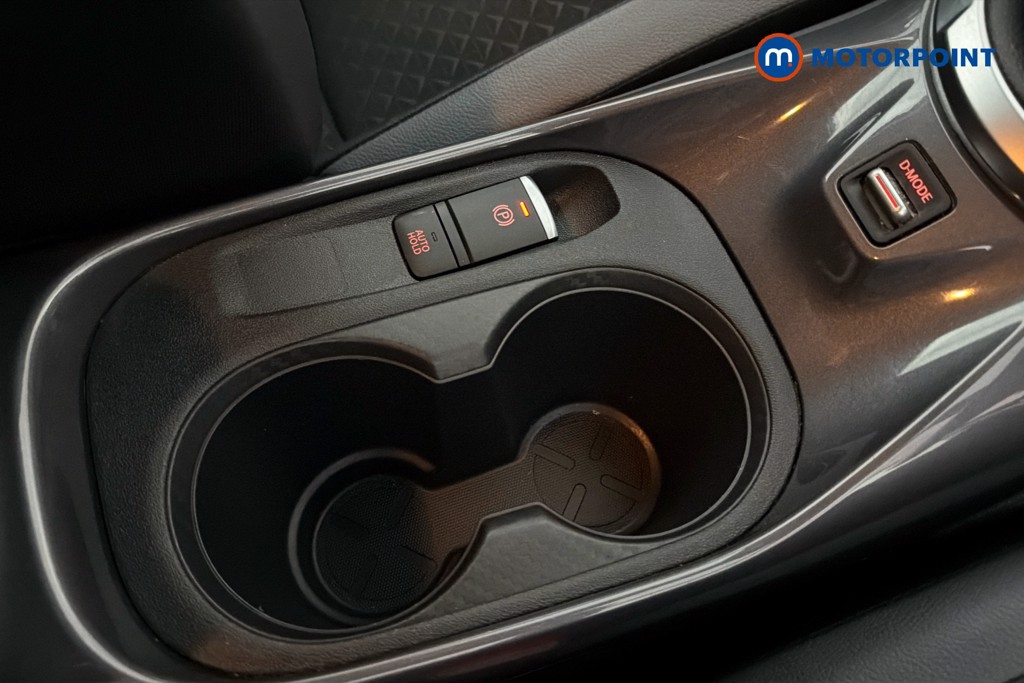 Nissan Juke N-Connecta Manual Petrol SUV - Stock Number (1647690) - 16th supplementary image
