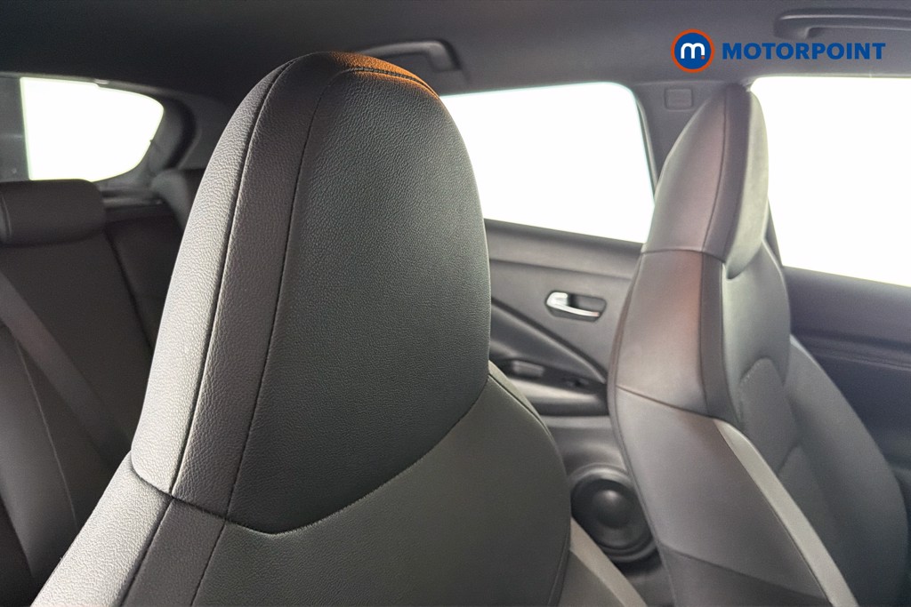 Nissan Juke N-Connecta Manual Petrol SUV - Stock Number (1647690) - 23rd supplementary image
