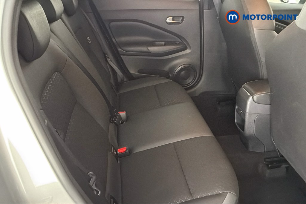 Nissan Juke N-Connecta Manual Petrol SUV - Stock Number (1647690) - 28th supplementary image