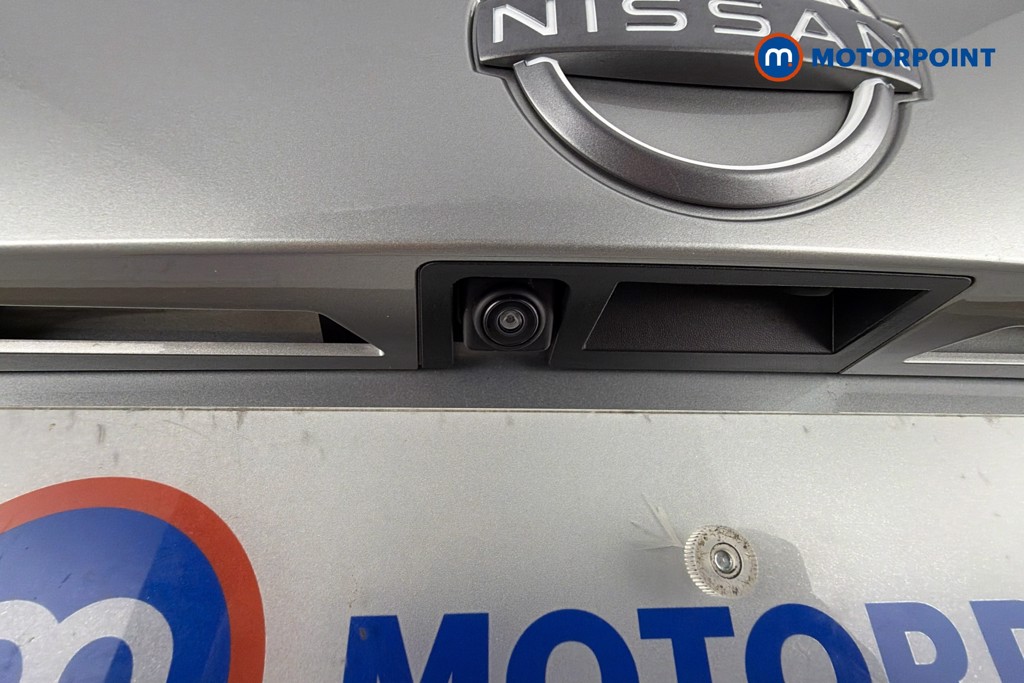 Nissan Juke N-Connecta Manual Petrol SUV - Stock Number (1647690) - 36th supplementary image