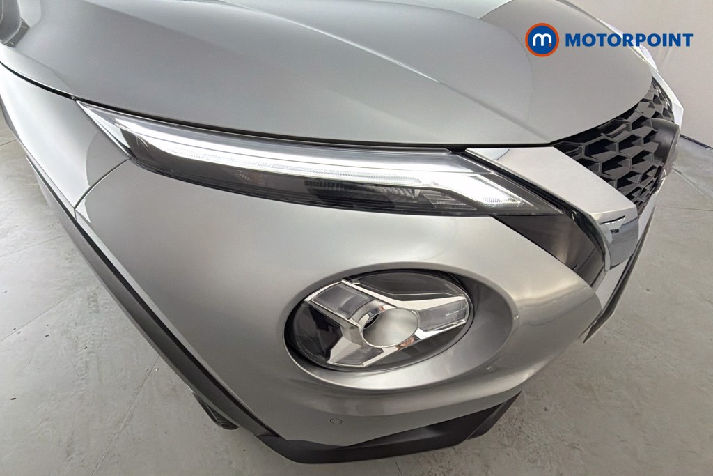 Nissan Juke N-Connecta Manual Petrol SUV - Stock Number (1647690) - 44th supplementary image
