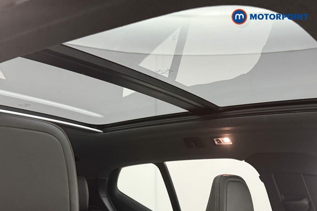 Volvo Xc40 R Design Pro Automatic Petrol SUV - Stock Number (1647758) - 19th supplementary image