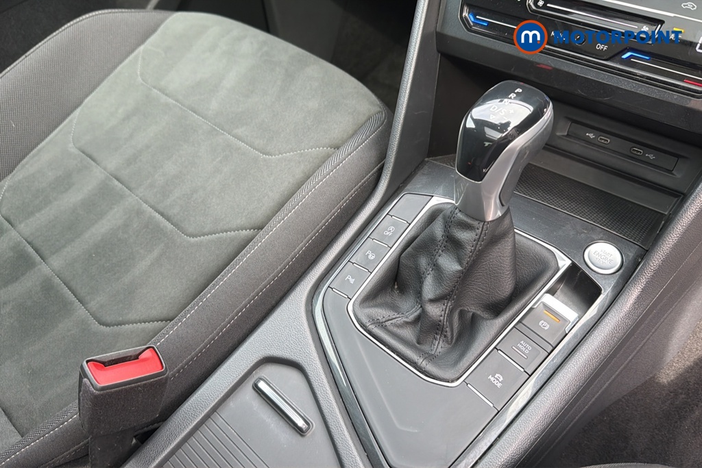 Volkswagen Tiguan Elegance Automatic Petrol SUV - Stock Number (1647889) - 15th supplementary image