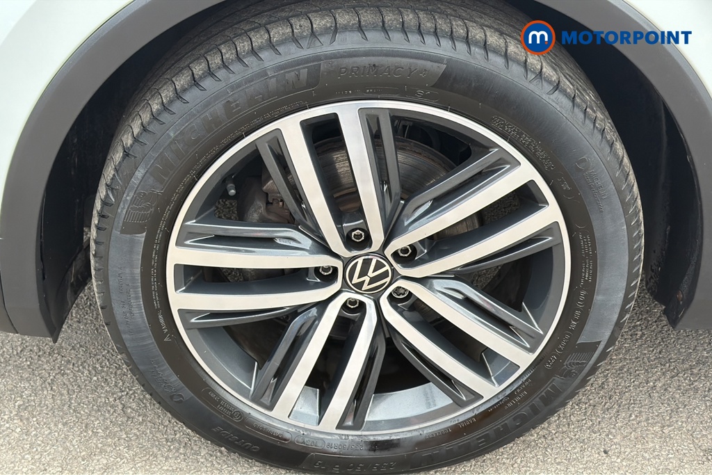 Volkswagen Tiguan Elegance Automatic Petrol SUV - Stock Number (1647889) - 44th supplementary image