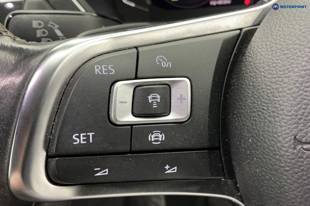 Volkswagen Tiguan R-Line Tech Automatic Petrol SUV - Stock Number (1612136) - 21st supplementary image