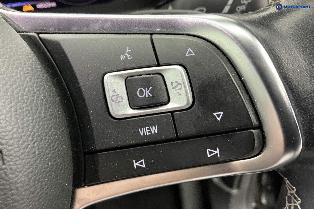 Volkswagen Tiguan R-Line Tech Automatic Petrol SUV - Stock Number (1612136) - 22nd supplementary image