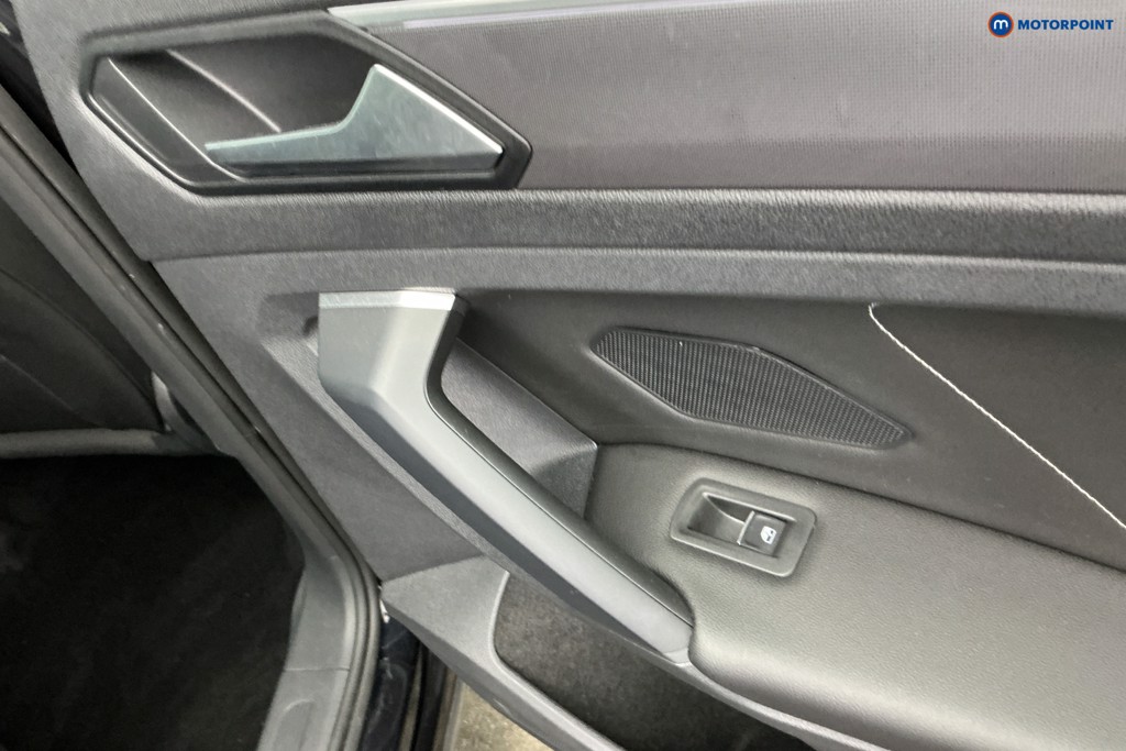 Volkswagen Tiguan R-Line Tech Automatic Petrol SUV - Stock Number (1612136) - 28th supplementary image