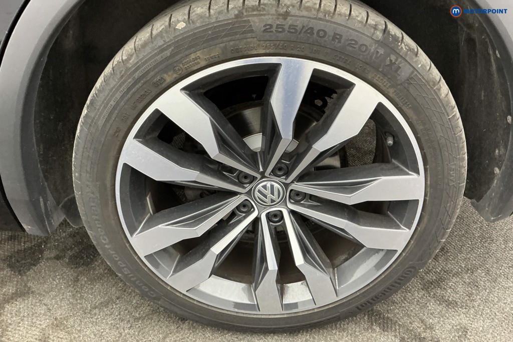 Volkswagen Tiguan R-Line Tech Automatic Petrol SUV - Stock Number (1612136) - 38th supplementary image