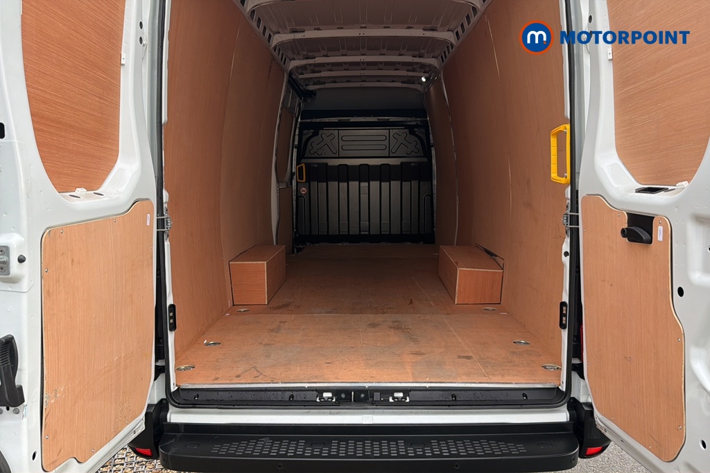 Iveco Daily Business Automatic Diesel High Volume-High Roof Van - Stock Number (1631225) - 30th supplementary image