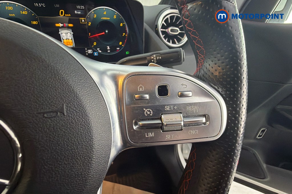 Mercedes-Benz GLA Amg Line Automatic Petrol SUV - Stock Number (1633307) - 4th supplementary image