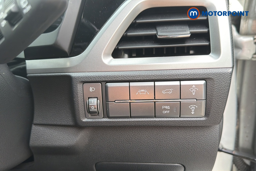 Ssangyong Korando Ultimate Automatic Petrol SUV - Stock Number (1637683) - 11th supplementary image