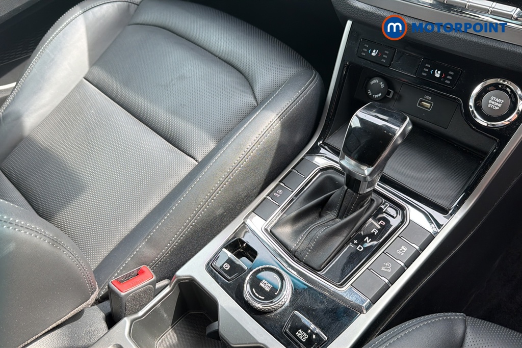 Ssangyong Korando Ultimate Automatic Petrol SUV - Stock Number (1637683) - 15th supplementary image