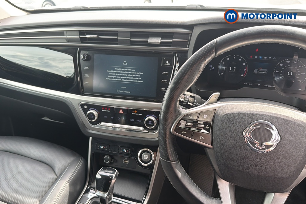 Ssangyong Korando Ultimate Automatic Petrol SUV - Stock Number (1637683) - 1st supplementary image