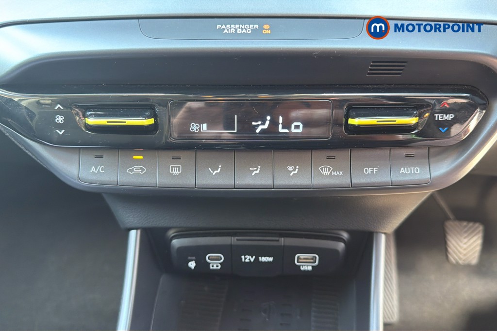 Hyundai I20 Ultimate Manual Petrol Hatchback - Stock Number (1638569) - 12th supplementary image