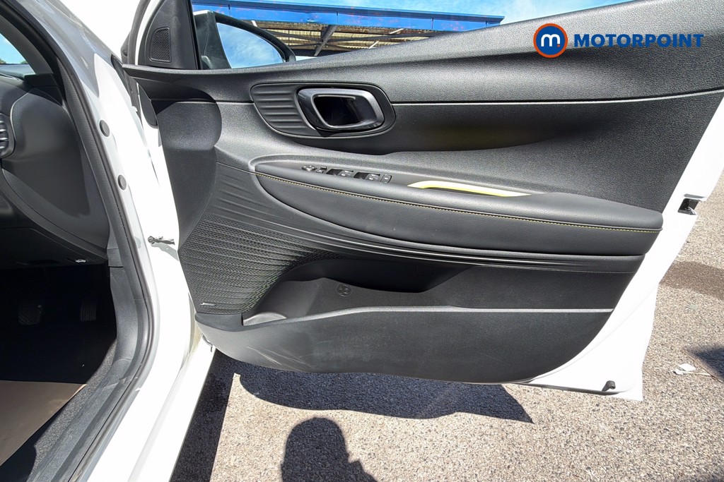 Hyundai I20 Ultimate Manual Petrol Hatchback - Stock Number (1638569) - 19th supplementary image