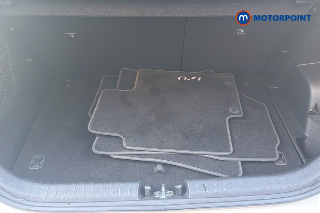 Hyundai I20 Ultimate Manual Petrol Hatchback - Stock Number (1638569) - 33rd supplementary image