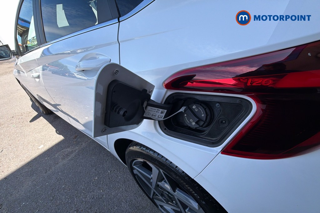 Hyundai I20 Ultimate Manual Petrol Hatchback - Stock Number (1638569) - 41st supplementary image